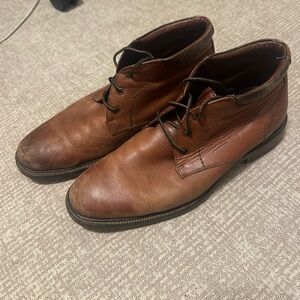 Johnston and Murphy Men's Premium Tan Leather Chukka Boots men’s 9.5